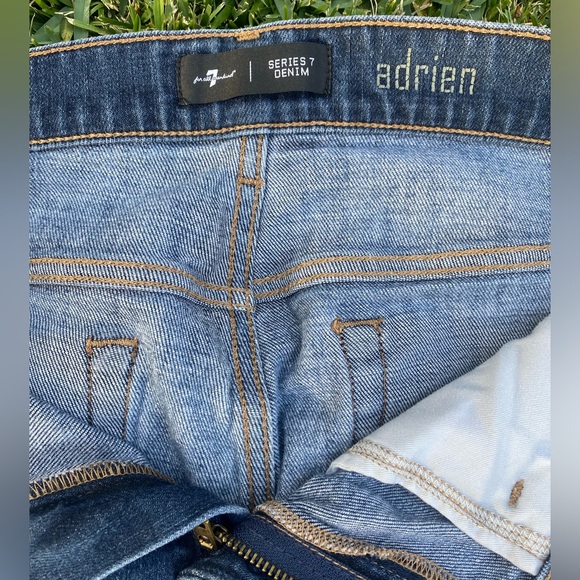 Seven for all mankind 5 pocket distressed denim - Picture 4 of 7